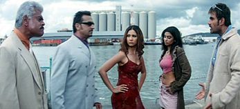 Sharat Saxena, Gulshan Grover, Kim Sharma, Masumi, Sunil Shetty