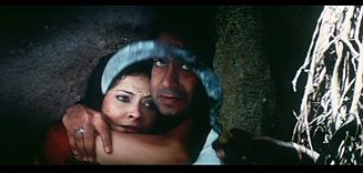 Nandana Sen, Ajay Devgan